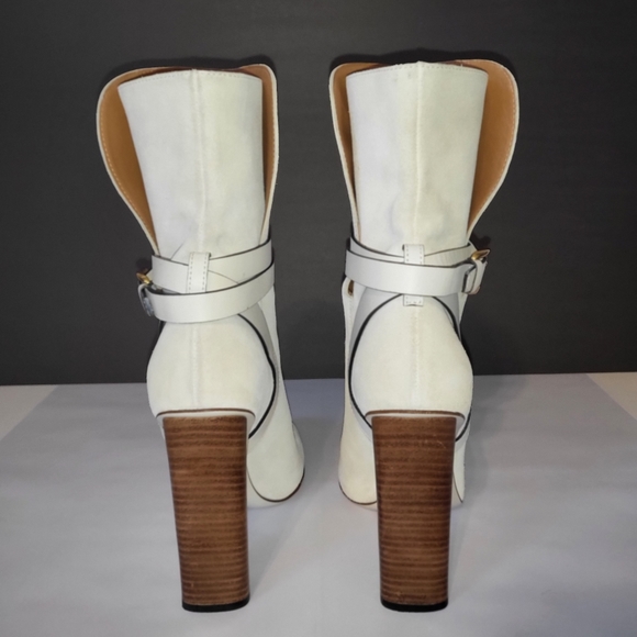 SOLD❤️🌼GUCCI Abigail Suede ankle Boots RARE & STUNNING - Picture 2 of 15